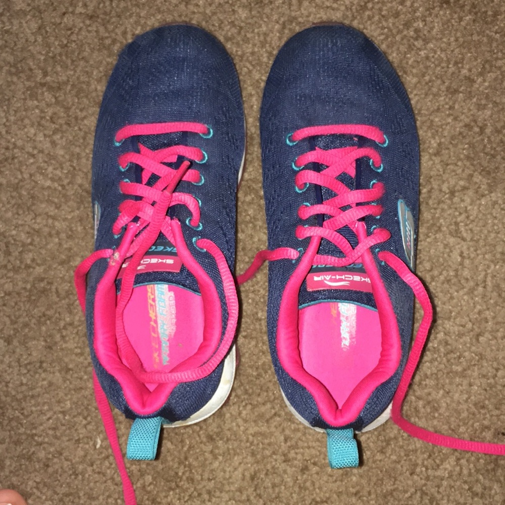 Sketchers shoes